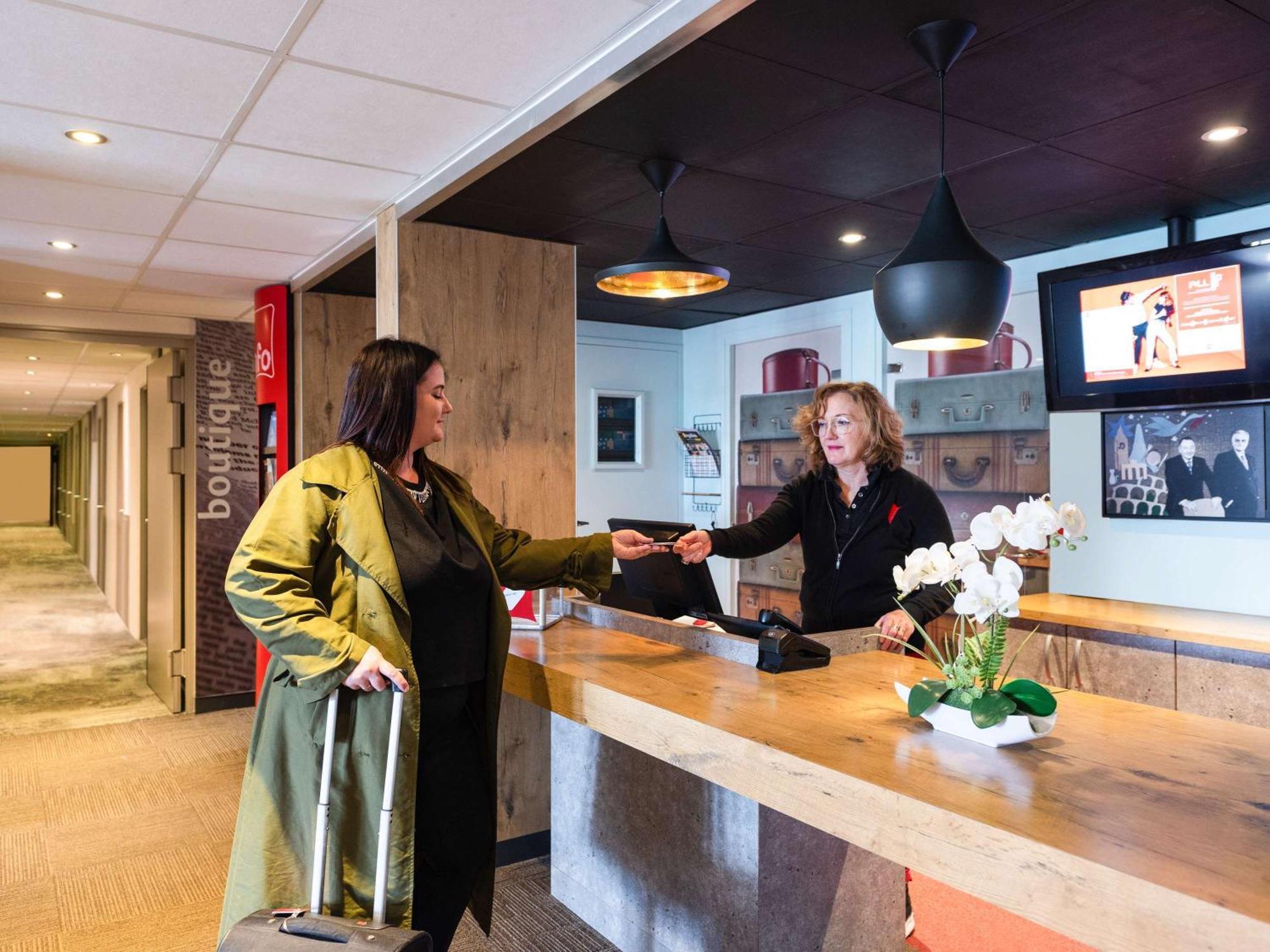 Ibis Chalon Sur Saone Nord Hotel ภายนอก รูปภาพ