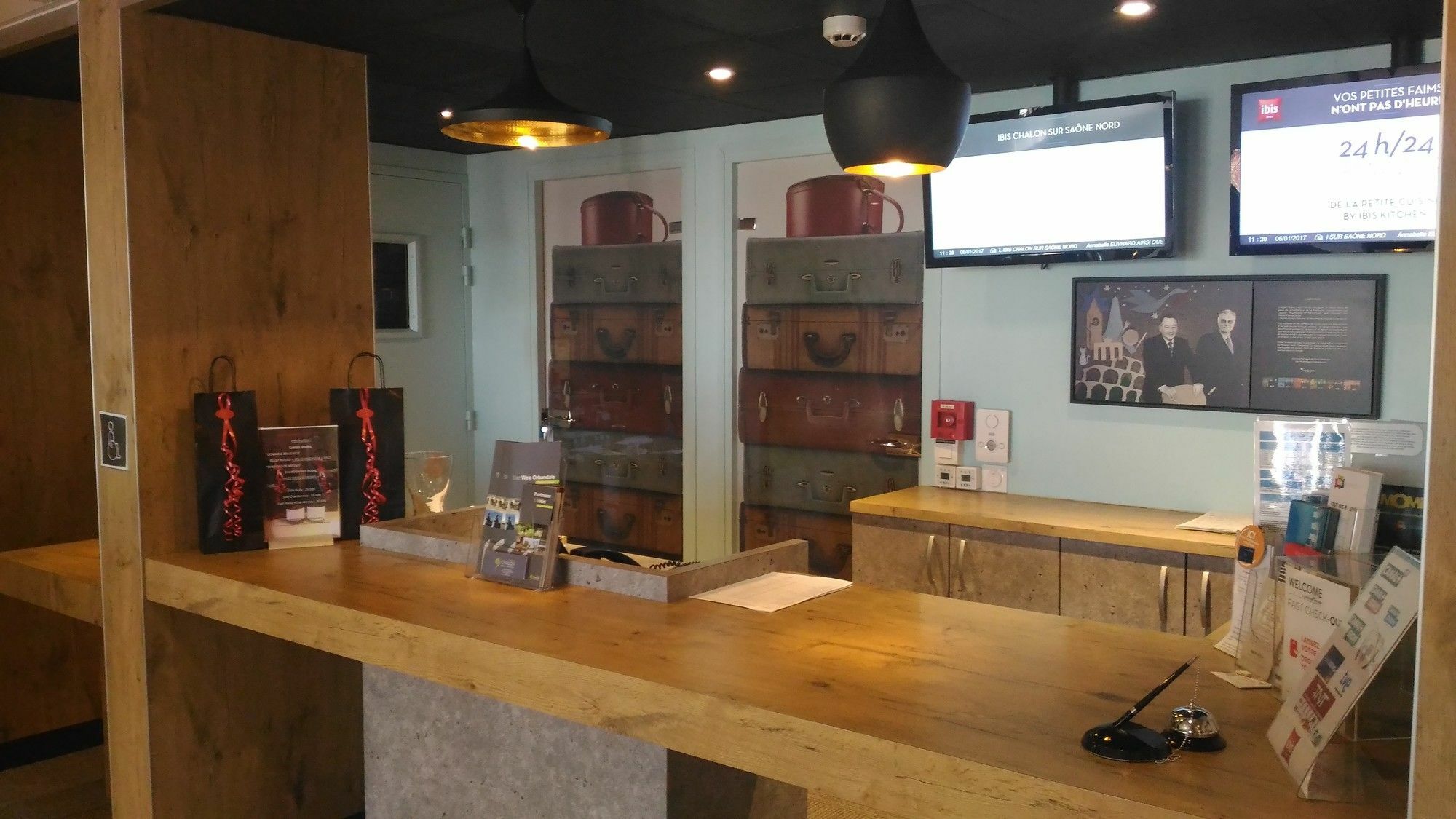 Ibis Chalon Sur Saone Nord Hotel ภายนอก รูปภาพ