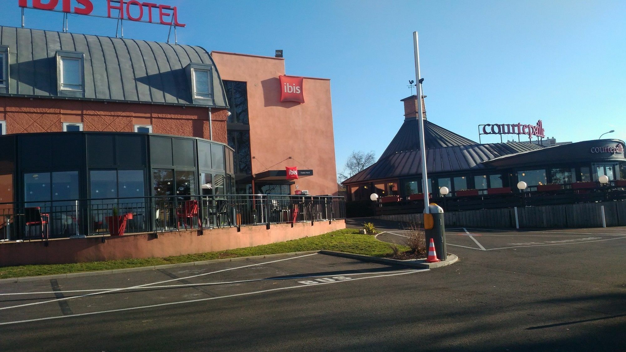 Ibis Chalon Sur Saone Nord Hotel ภายนอก รูปภาพ